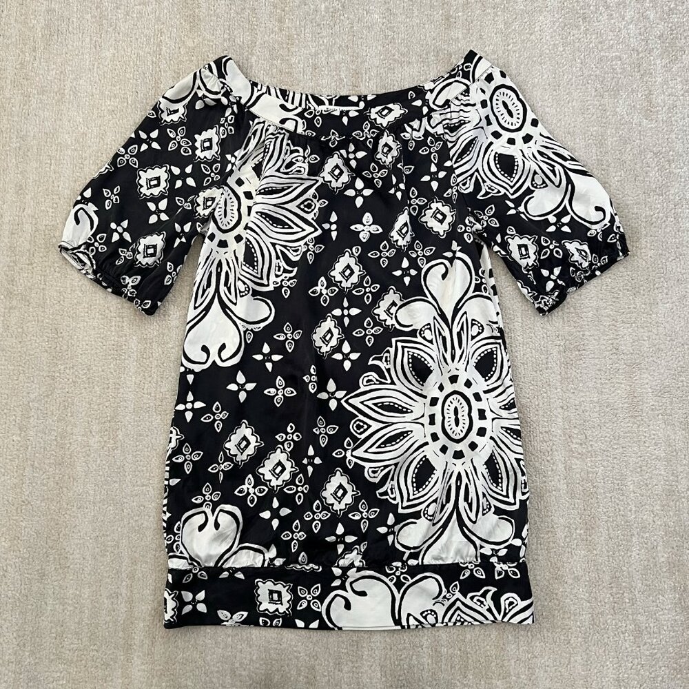 White House Black Market Floral Silk Short Sleeve Tunic Blouse Top XS Y2K